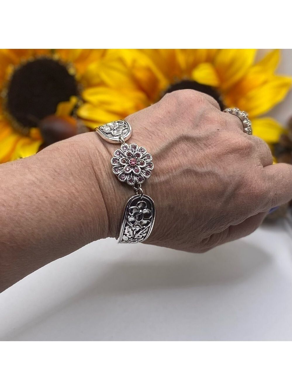 Floral Vintage Style Snap Jewelry Bracelet Sparkling Pink Floral 18mm Snap! NWT
